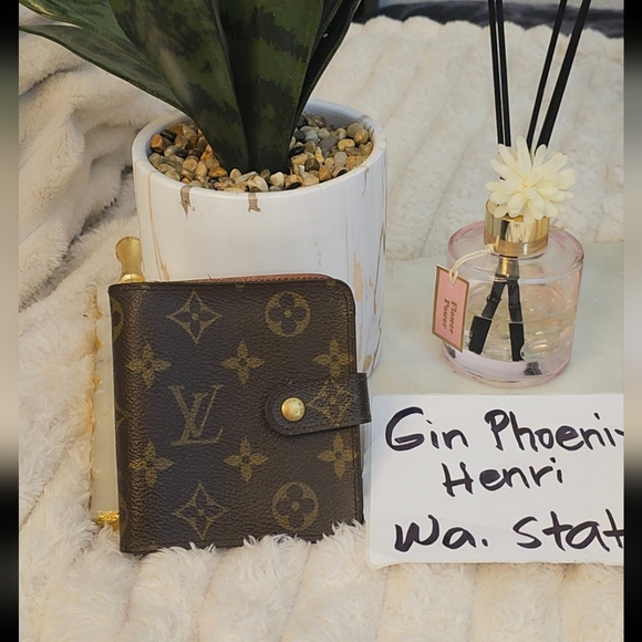 🔥🔥HOT DEAL🔥 🔥Authentic Louis Vuitton Wallet 🔥 - Picture 15 of 15